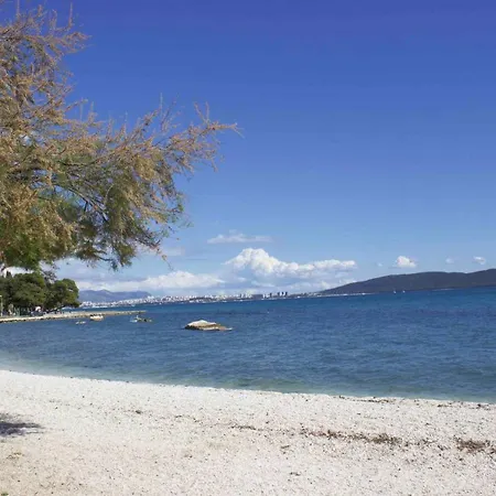 Cute & Cozy Old Stone House Holiday home Kastela